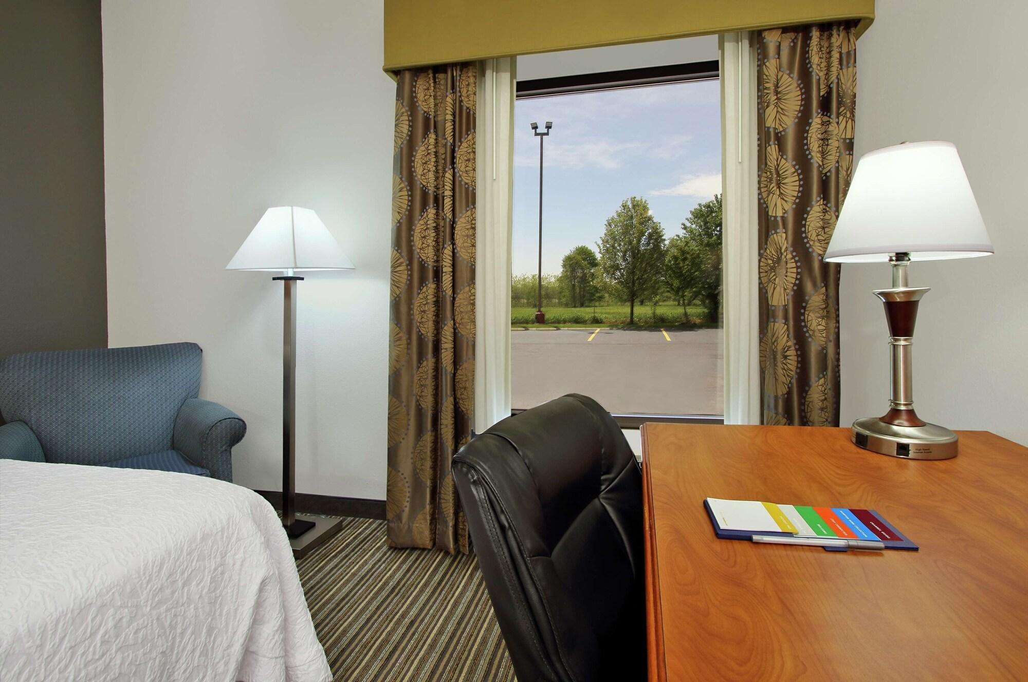 Hampton Inn Ashtabula Austinburg Exterior photo