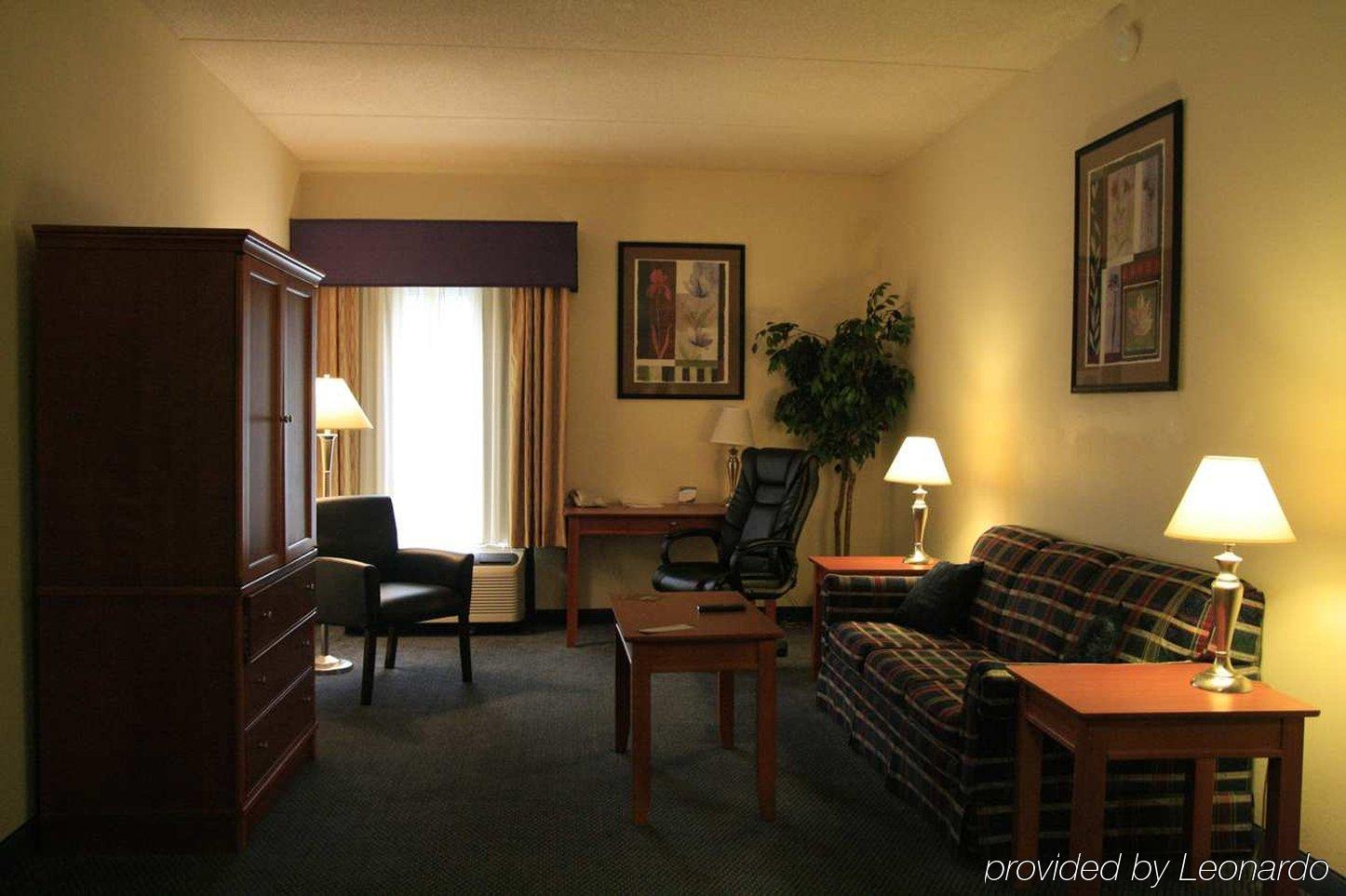 Hampton Inn Ashtabula Austinburg Room photo
