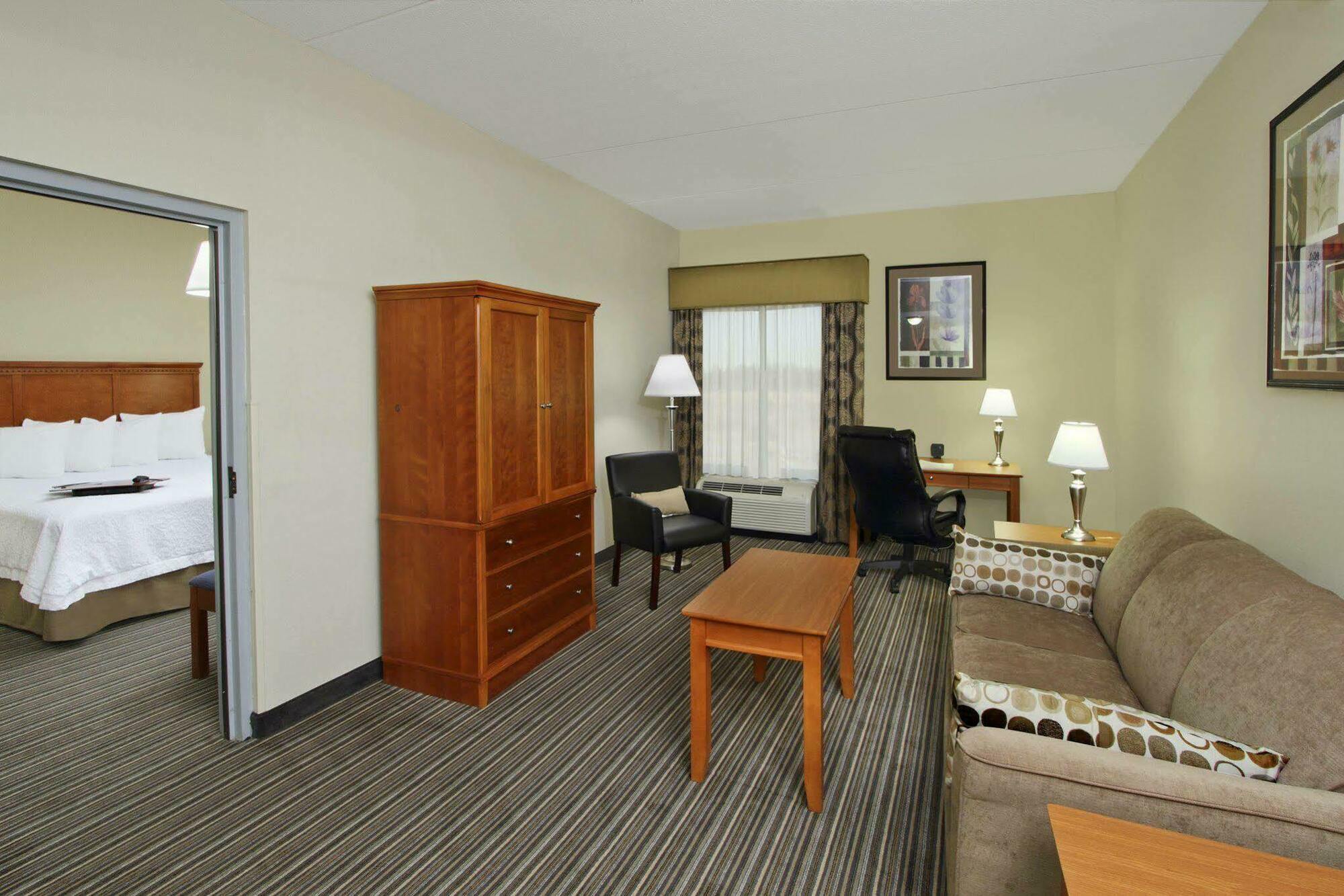 Hampton Inn Ashtabula Austinburg Exterior photo